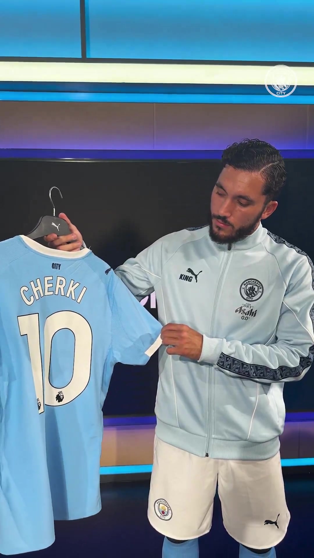 开云体育-曼城官宣21岁新援谢尔基继承10号战袍,接棒格拉利什传奇号码!