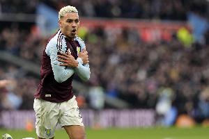 记者:维拉今夏不打算出售明星球员,引援空间非常有限