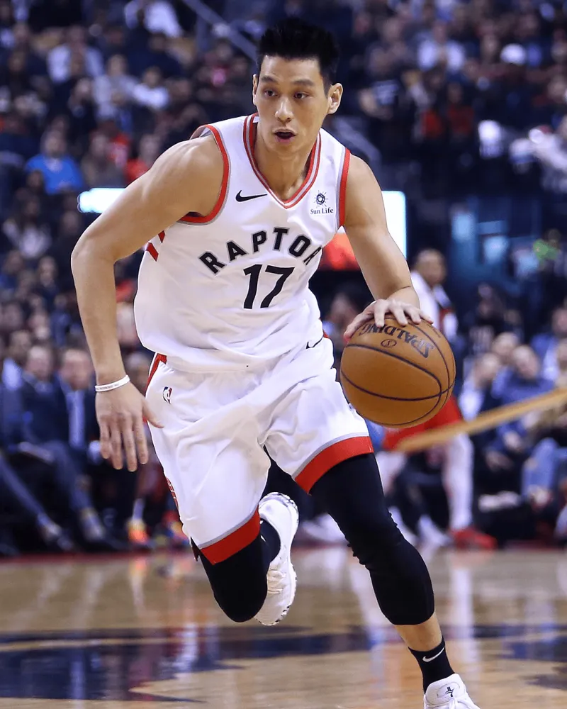 猛龙官方晒组图祝福林书豪:祝你退役快乐,冠军