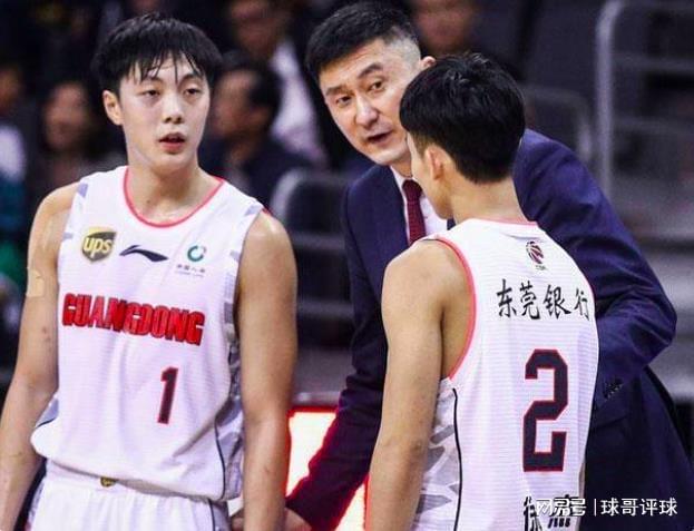 开云体育-朱芳雨引进三个小外援,广东新赛季战术浮出水面,夺冠呼声高涨