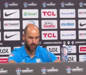 开云体育官网-斯潘诺里斯:扬尼斯很谦虚,他在今年在言语上更加活跃