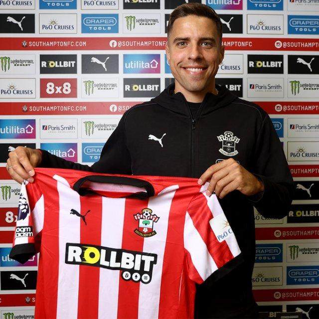 1726271211004008864.jpg 开云体育官网-【早报】阿德耶米2射1传,助多特暂登顶!