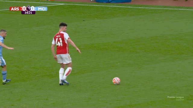 1696781551322055742.gif 【英超】马丁内利绝杀,阿森纳1比0曼城