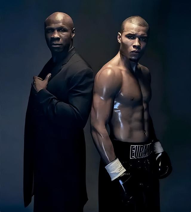 开云体育登录-告别减重折磨!小尤班克术后将重返超中量级,目标下半年复出|克里斯·尤班克|拳手|比赛|医疗|康复_新浪体育_新浪新闻