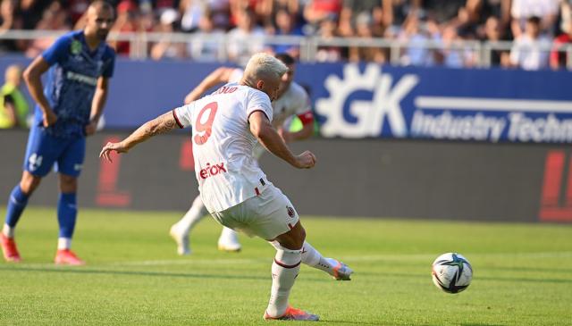 开云体育官网-【热身】30分钟丢3球 AC米兰2比3负于匈牙利球会